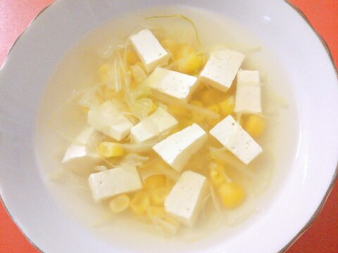 コーン☆キャベツ☆お豆腐で♪コンソメスープ
